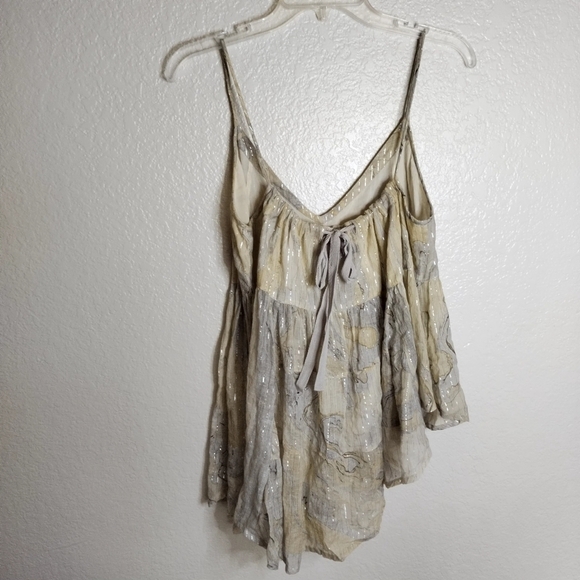 Nicholas k asymmetrical Metallic Gold Sleeveless Blouse Sz M - Picture 7 of 9